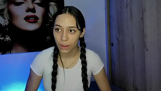 TANIA 06 online show from October 23, 1:10 pm