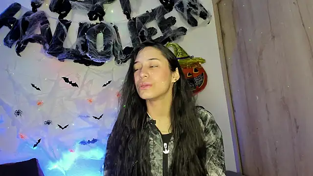 TANIA 06 online show from November 1, 1:24 pm