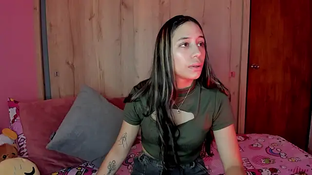 TANIA 06 online show from June 5, 8:03 pm