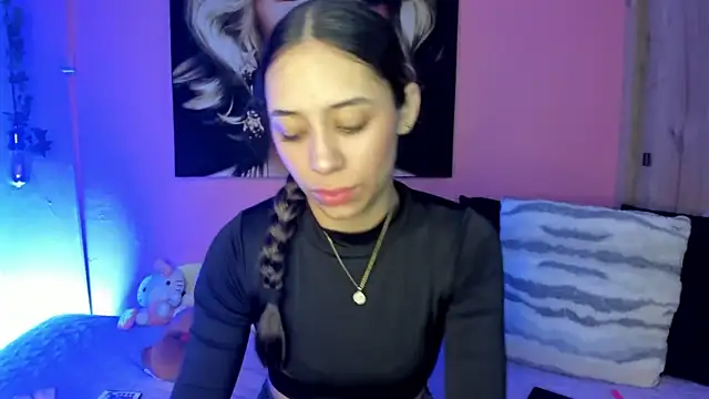 TANIA 06 online show from July 24, 1:20 pm