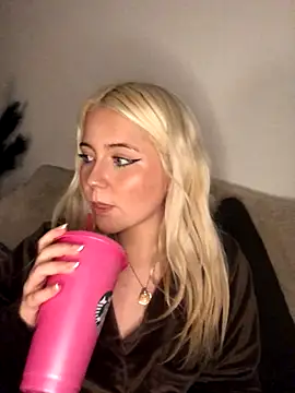 Blondie Sofia Essexbabe online show from December 17, 11:33 pm