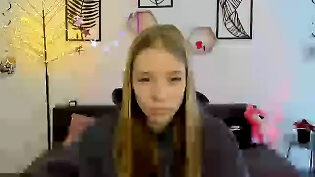 Snapshot of AnnNorriss chatting on February 26, 1:41 pm AnnNorriss online show from February 26, 1:41 pm