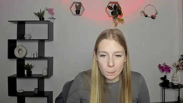 Snapshot of AnnNorriss chatting on February 26, 7:49 pm AnnNorriss online show from February 26, 7:49 pm