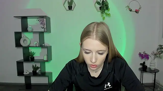 Snapshot of AnnNorriss chatting on March 17, 4:22 pm AnnNorriss online show from March 17, 4:22 pm