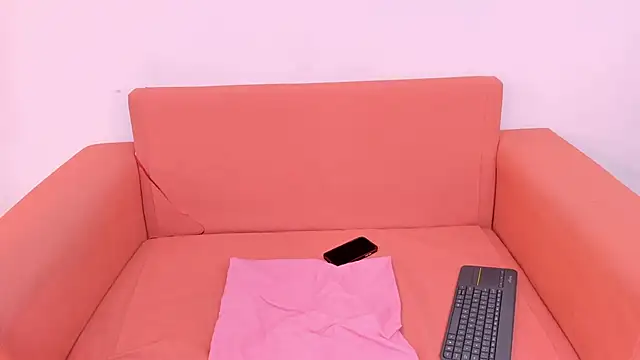 Emily-Carter online show from May 18, 9:20 pm