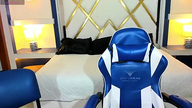 Snapshot of SaraClub_JY chatting on December 20, 11:34 pm SaraClub JY online show from December 20, 11:34 pm