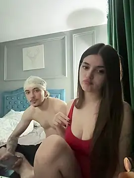 Snapshot of NaomiMulan chatting on March 11, 10:53 pm NaomiMulan online show from March 11, 10:53 pm