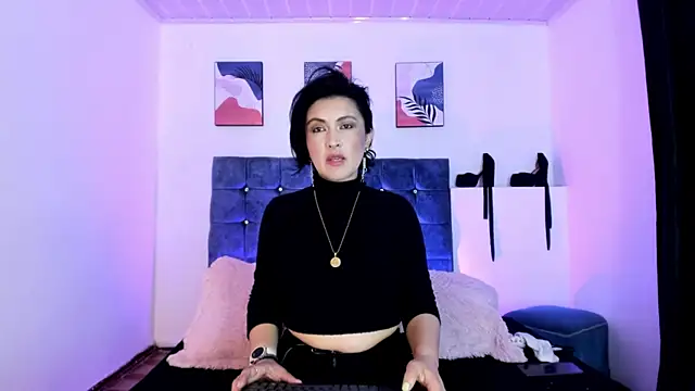 lilith catt online show from March 22, 7:20 pm