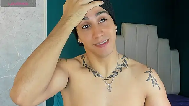 Allex Cano online show from October 2, 10:17 pm