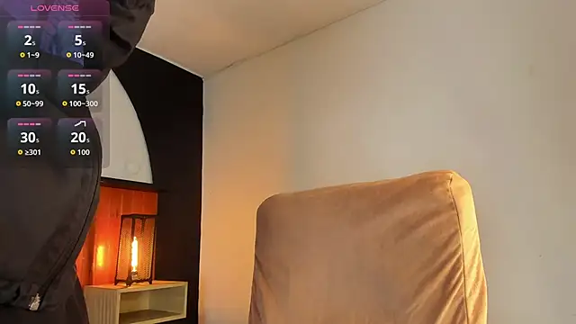 Snapshot of Allex_Cano chatting on February 28, 8:43 pm Allex Cano online show from February 28, 8:43 pm