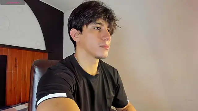 Snapshot of Allex_Cano chatting on March 2, 8:37 pm Allex Cano online show from March 2, 8:37 pm