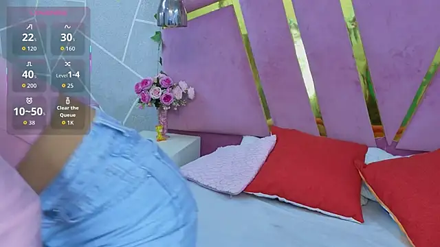 EmmyCortez online show from November 8, 11:43 am