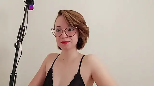 Snapshot of Elise_Nyx chatting on October 27, 1:26 pm Elise Nyx online show from October 27, 1:26 pm