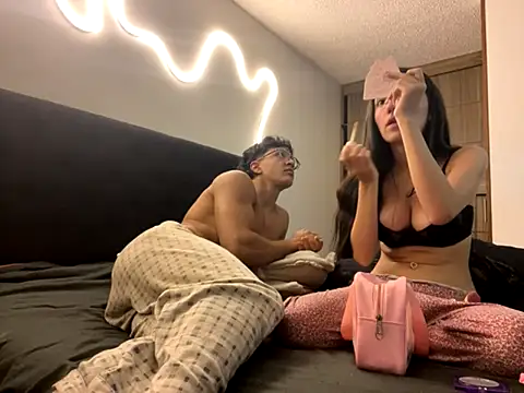 DesireLuxe online show from October 12, 7:29 am