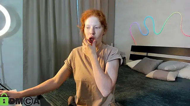 Sandra Wi1son online show from October 16, 1:28 am