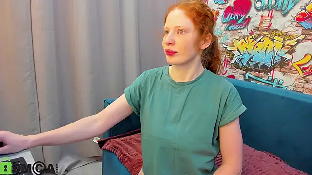 Sandra Wi1son online show from February 13, 1:34 am