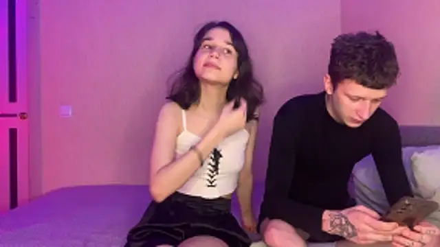 Snapshot of baby_lesi chatting on October 17, 4:09 pm baby lesi online show from October 17, 4:09 pm