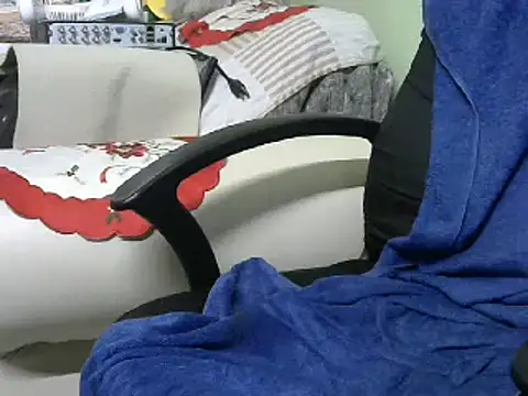 Snapshot of calme_odl1 chatting on January 3, 7:07 pm calme odl1 online show from January 3, 7:07 pm