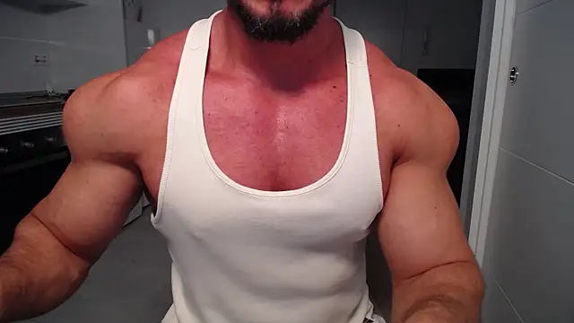 Snapshot of martins9 chatting on February 14, 11:29 am martins9 online show from February 14, 11:29 am