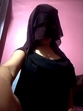 Snapshot of -Zomord chatting on February 19, 7:05 pm -Zomord online show from February 19, 7:05 pm