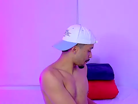 eross chipre  online show from November 20, 8:52 pm