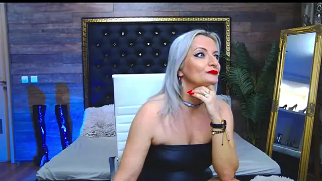 LadyTouch online show from February 27, 4:41 am