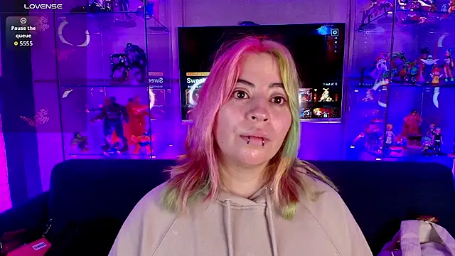 missa motato online show from February 13, 11:06 am