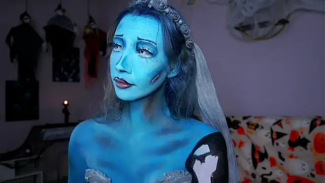 Snapshot of SunnivaCovil chatting on October 31, 4:08 pm SunnivaCovil online show from October 31, 4:08 pm