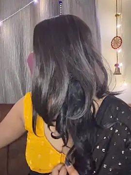 Dishasarmaa05 online show from October 23, 1:54 pm