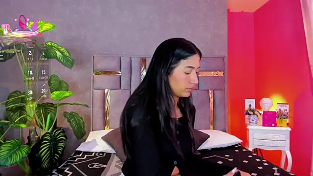 Snapshot of Tyla_Ks chatting on March 28, 7:35 pm Tyla Ks online show from March 28, 7:35 pm