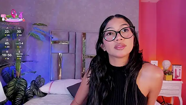 Snapshot of Tyla_Ks chatting on May 12, 7:11 pm Tyla Ks online show from May 12, 7:11 pm