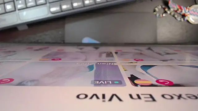 Mature 2025 online show from October 7, 5:32 pm