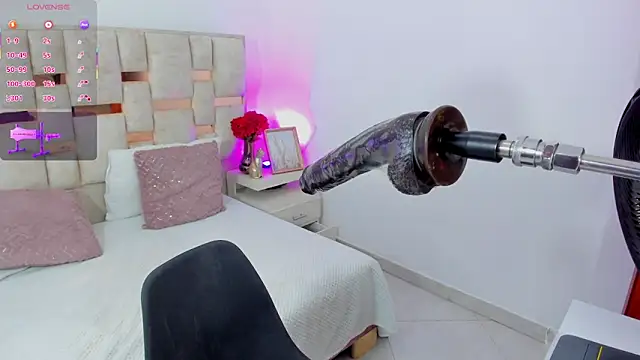 Snapshot of cutie_sarax1 chatting on September 28, 12:21 pm cutie sarax1 online show from September 28, 12:21 pm