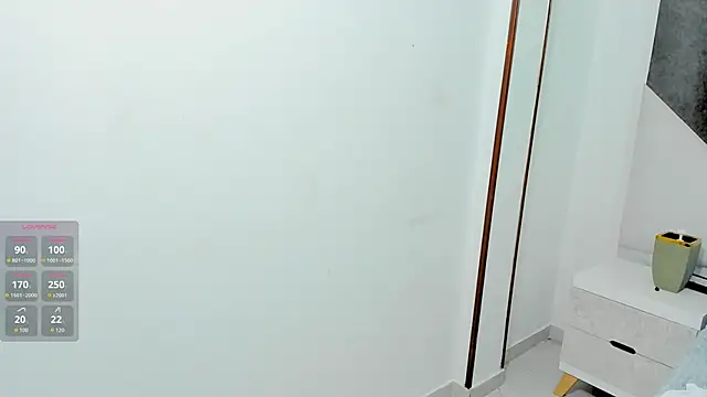 Snapshot of cutie_sarax1 chatting on October 11, 12:15 pm cutie sarax1 online show from October 11, 12:15 pm