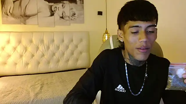 RyanKing19 online show from February 19, 1:06 pm