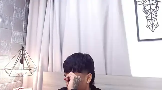 RyanKing19 online show from March 8, 9:50 am