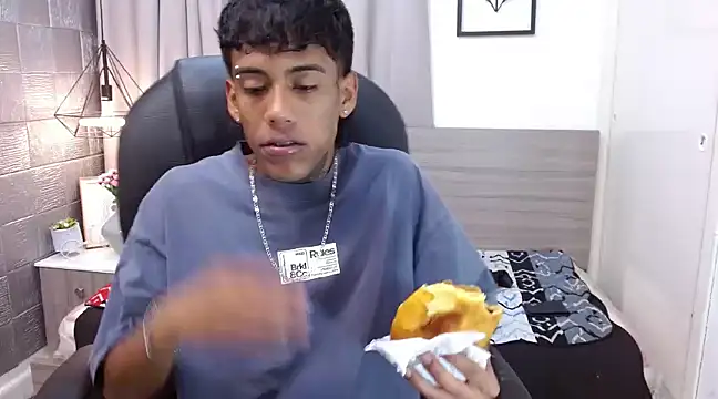 RyanKing19 online show from March 11, 1:12 pm