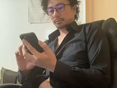 Snapshot of masato1115aa chatting on December 3, 1:57 am masato1115aa online show from December 3, 1:57 am