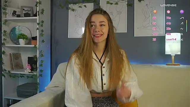 EmilaMills online show from March 13, 11:59 pm