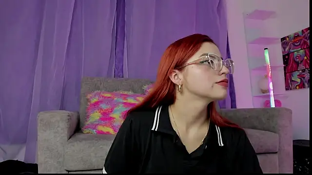 MelaniJhonson online show from December 19, 7:48 am