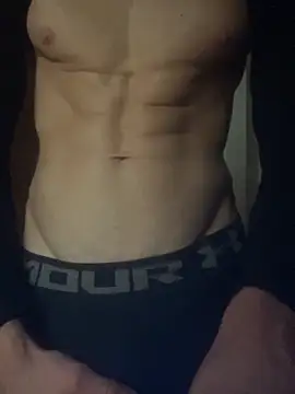 Snapshot of cazzone912025 chatting on October 22, 2:45 am cazzone912025 online show from October 22, 2:45 am