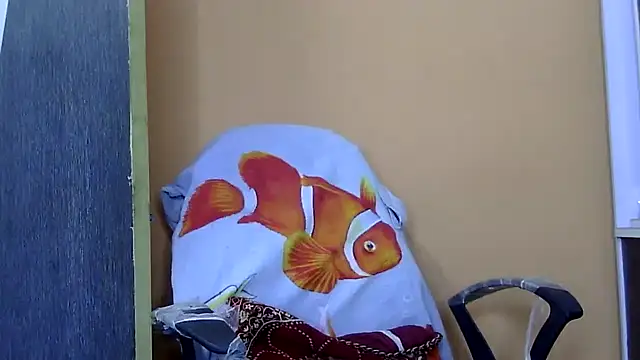 Snapshot of IND9876 chatting on October 29, 1:52 am IND9876 online show from October 29, 1:52 am