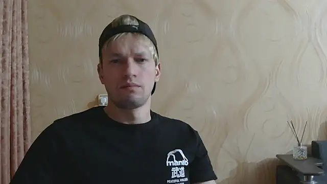 frama666 online show from May 5, 8:28 pm