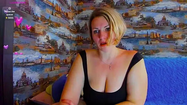 Snapshot of LadyLucky_ chatting on March 13, 2:49 am LadyLucky online show from March 13, 2:49 am