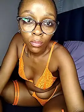 Snapshot of xxTatiannaxx chatting on May 5, 10:07 pm xxTatiannaxx online show from May 5, 10:07 pm