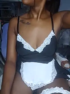 Snapshot of xxTatiannaxx chatting on May 21, 12:28 am xxTatiannaxx online show from May 21, 12:28 am