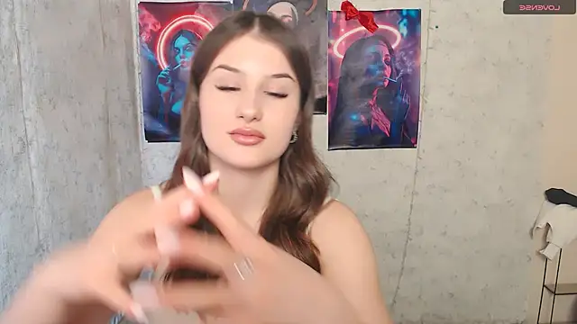  MiaAngell online show from January 11, 3:50 pm