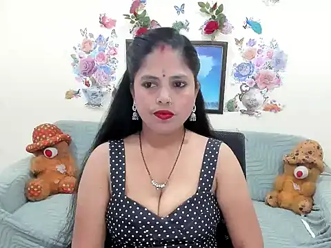 leahgotiii online show from May 5, 3:14 am