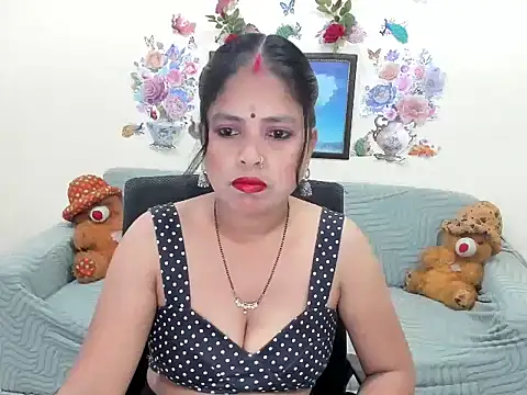 leahgotiii online show from May 10, 3:01 am
