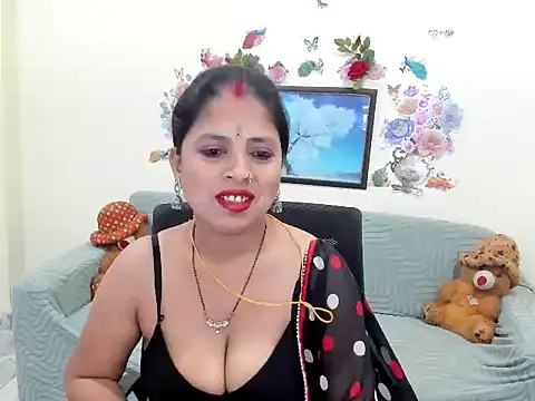 leahgotiii online show from May 18, 4:18 am